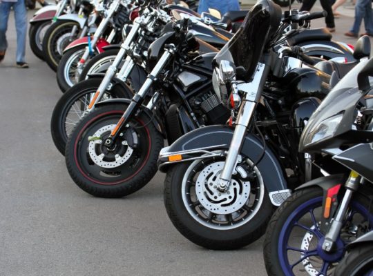 High-Speed Chase Leads to Arrests and Recovery of Stolen Goods